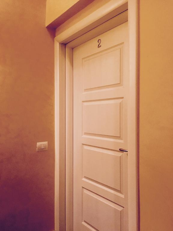 Palazzo Eliss Bed & Breakfast Маргерита ди Савоя Стая снимка
