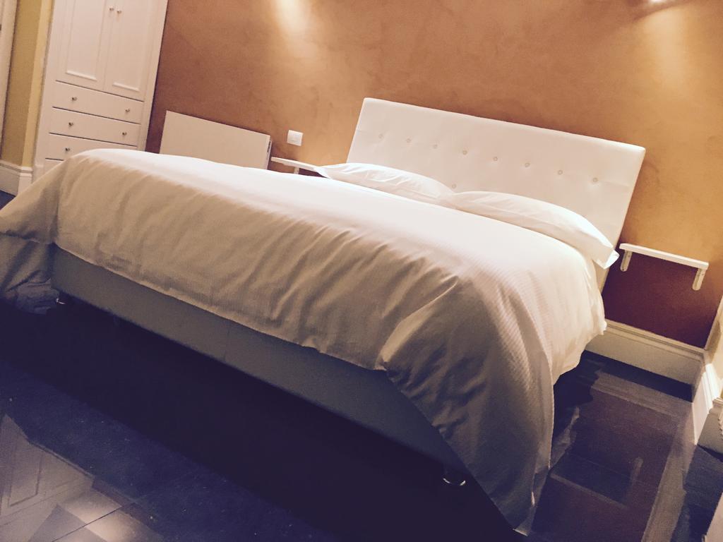 Palazzo Eliss Bed & Breakfast Маргерита ди Савоя Екстериор снимка