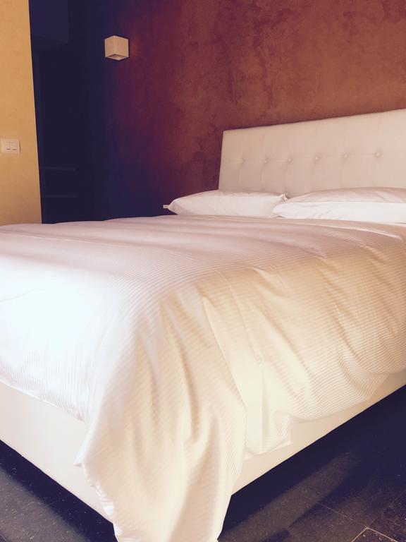 Palazzo Eliss Bed & Breakfast Маргерита ди Савоя Екстериор снимка